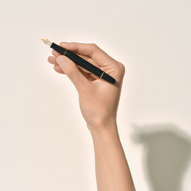 Montblanc stilografica Meisterstück Gold-Coated Classique punta M 132464