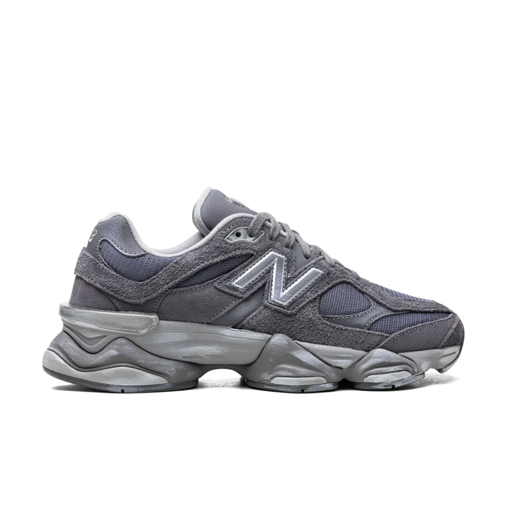 New Balance 9060 Magnet