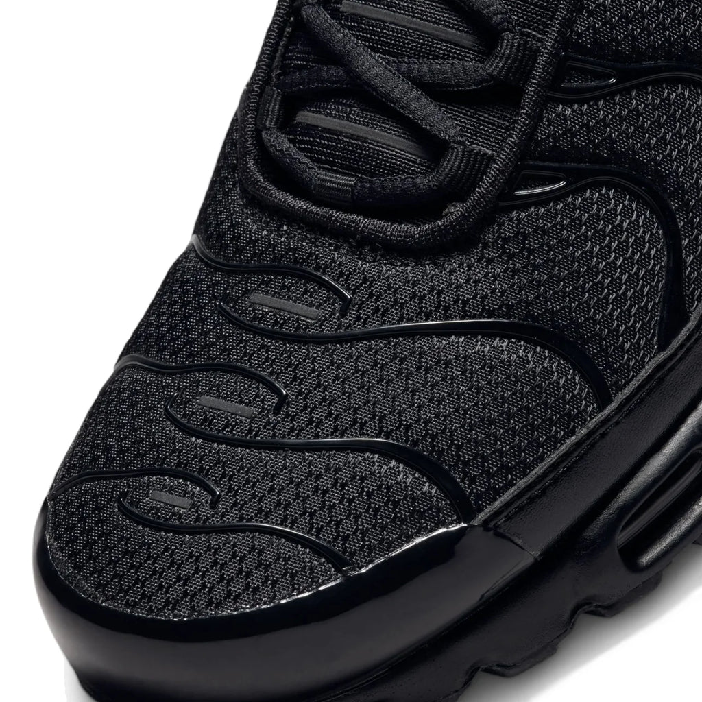 Nike Air Max Plus Triple Black