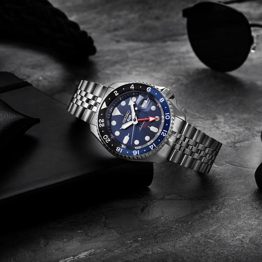 Seiko SSK003K1 – Automatico GMT, Blu “Batman”, 42,5mm