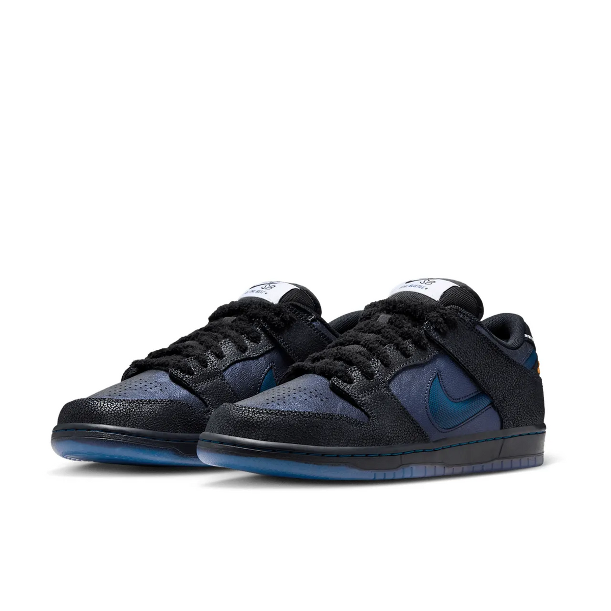 Nike SB Dunk Low Pro Bluetile Skateboards
