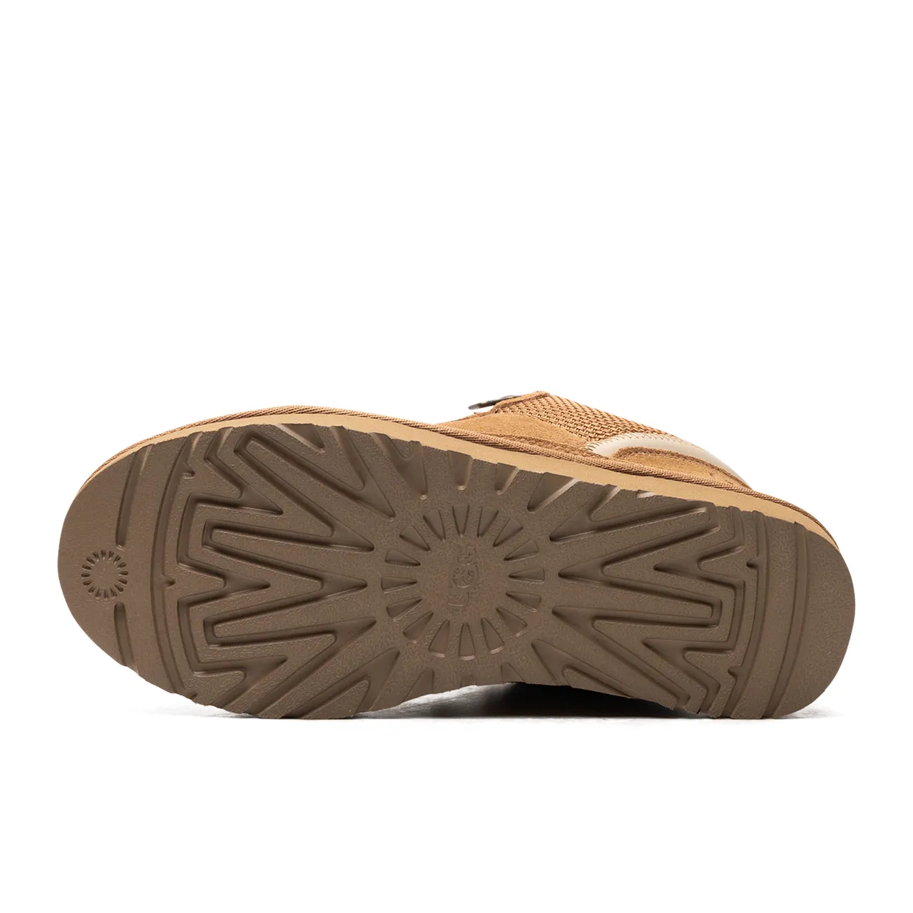 UGG Lowmel Chestnut