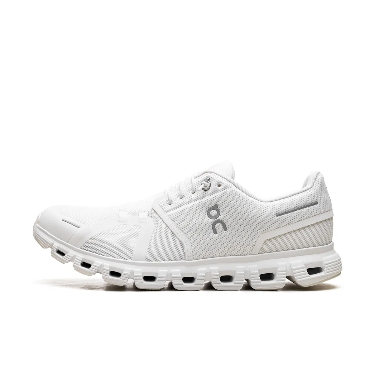 On Running Cloud 6 All White