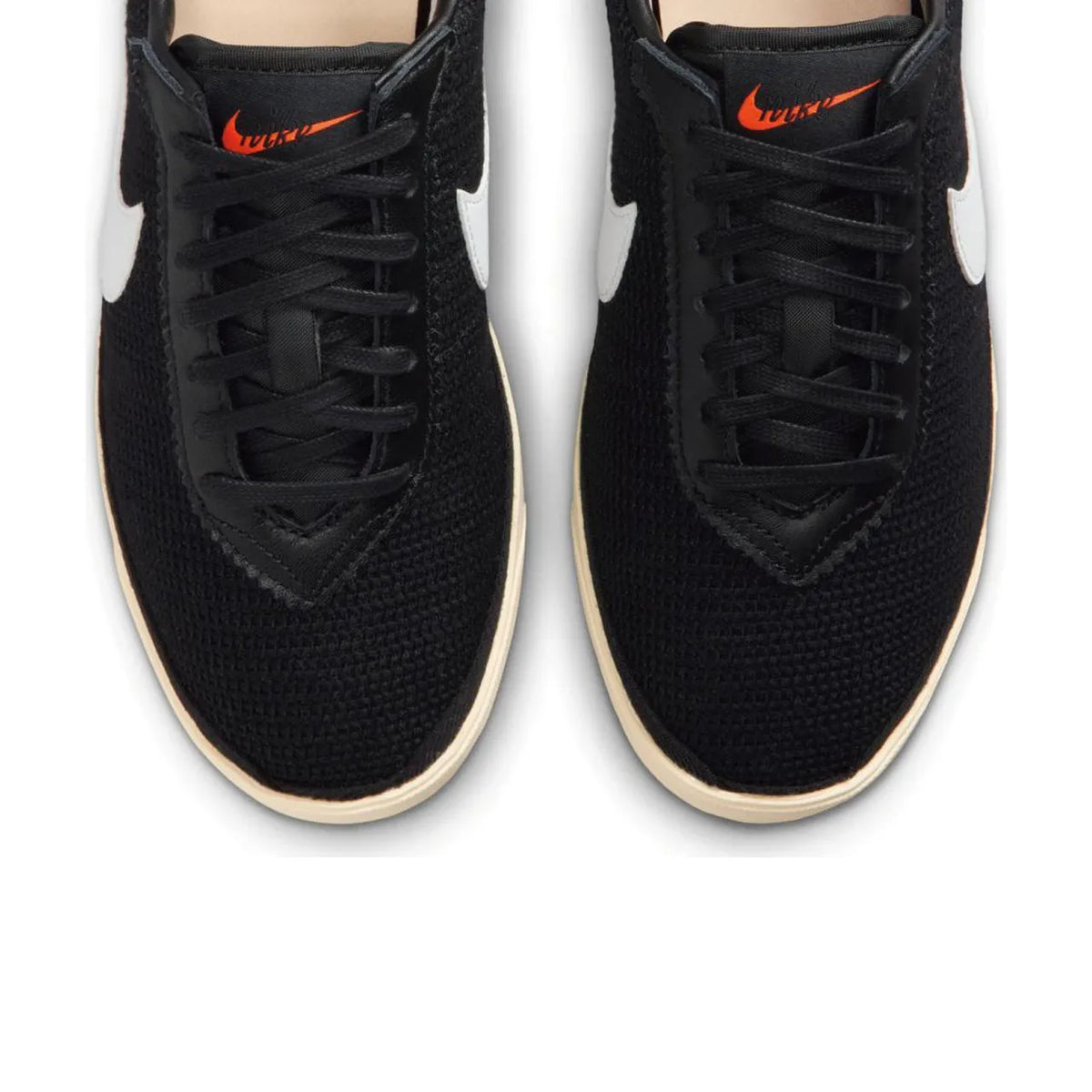 Nike Astro Grabber Textile Black White